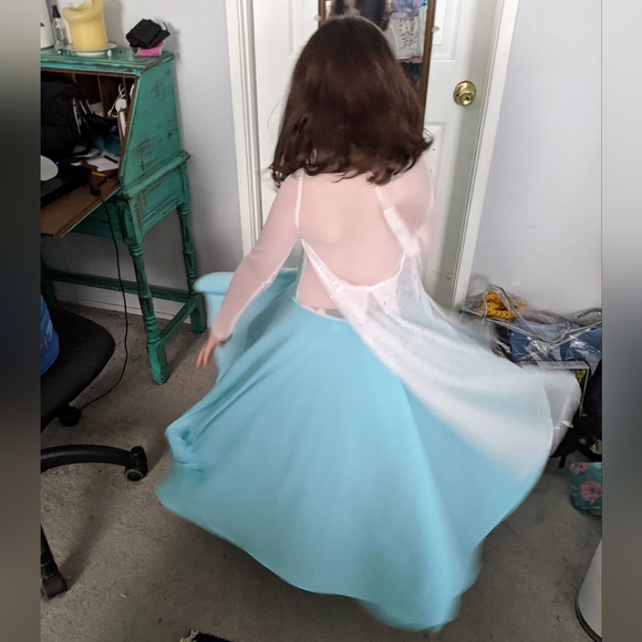 Sensory friendly Elsa dress LIKE MORE STYLES TO BUNDLE FOR $9 EACH - Picture 3 of 3